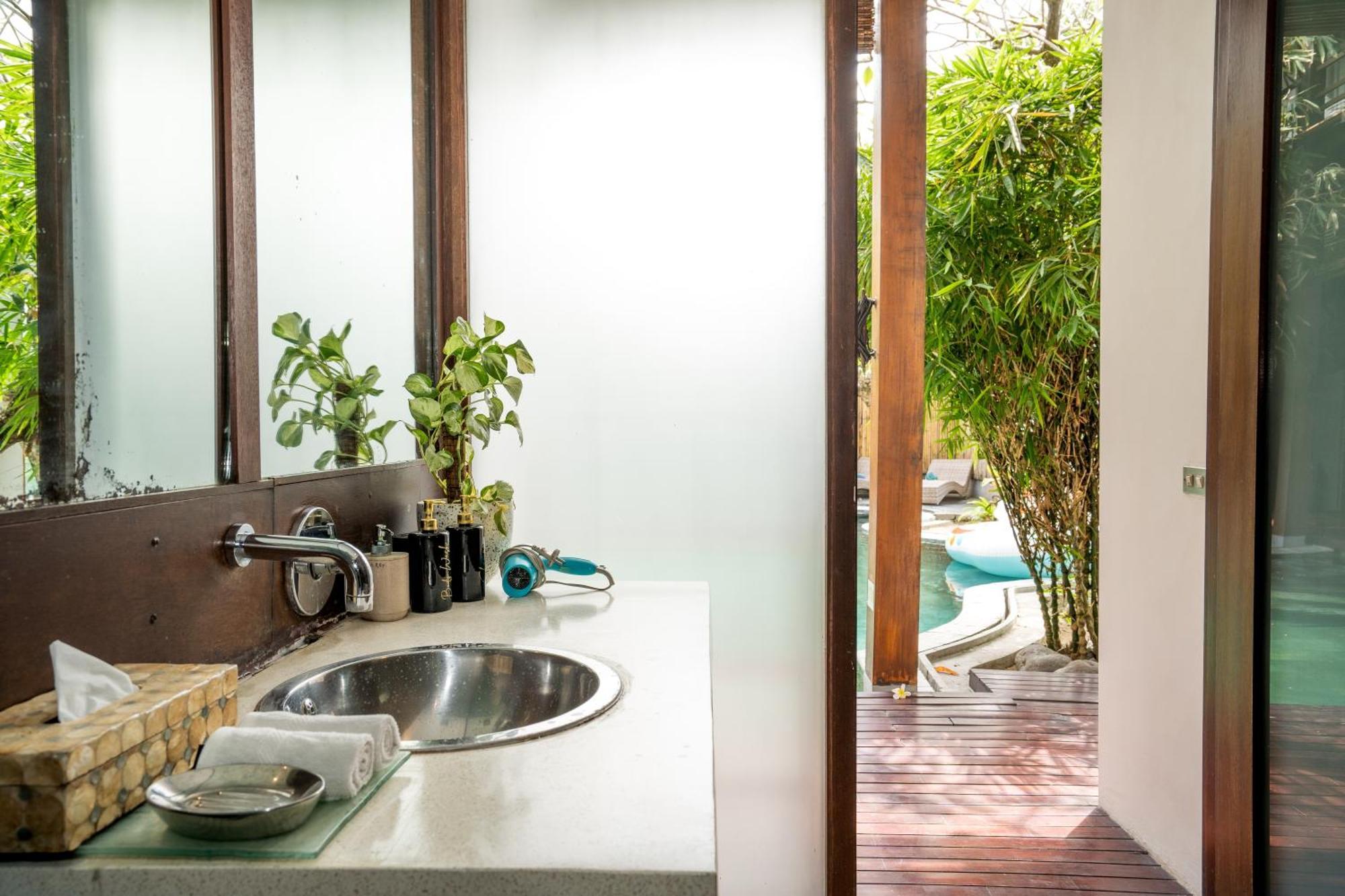 Villa Nara Seminyak Esterno foto